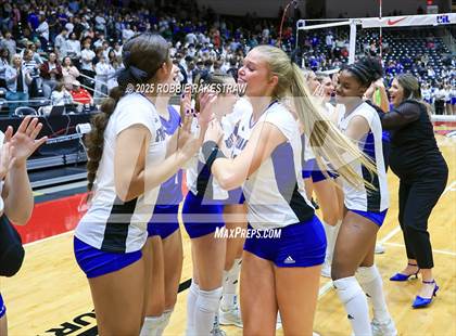 Thumbnail 3 in Byron Nelson vs. Dawson (UIL 6A D1 Volleyball Final) photogallery.