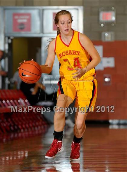 Thumbnail 2 in Rialto vs. Rosary (Nike Extravaganza) photogallery.