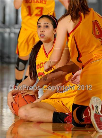 Thumbnail 2 in Rialto vs. Rosary (Nike Extravaganza) photogallery.