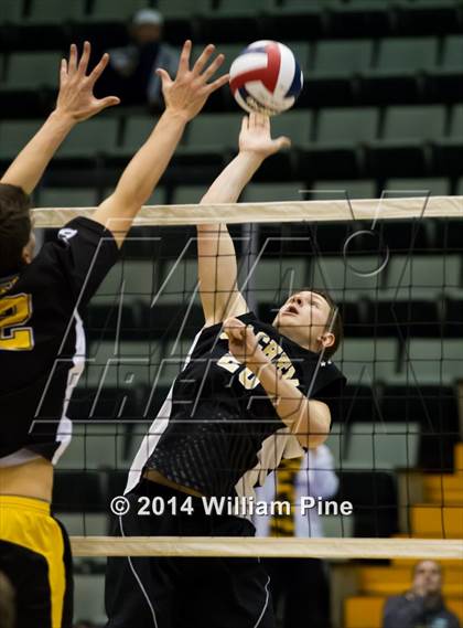 Thumbnail 1 in Sachem North vs. McQuaid Jesuit (NYSPHSAA Division I Final) photogallery.