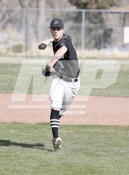 Thumbnail 3 in Innisdale vs. Neah-Kah-Nie (Hug Tournament) photogallery.