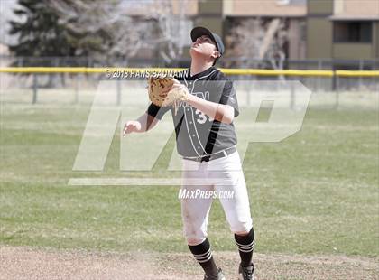 Thumbnail 2 in Innisdale vs. Neah-Kah-Nie (Hug Tournament) photogallery.