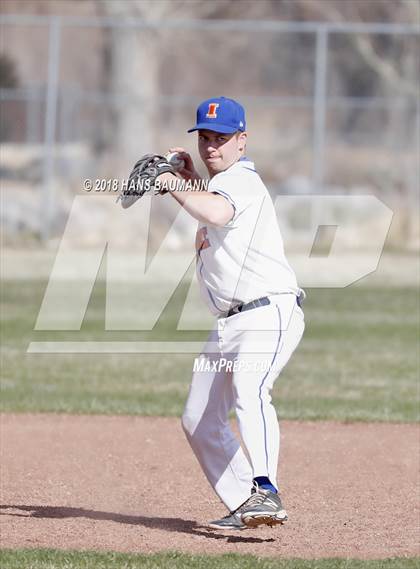 Thumbnail 2 in Innisdale vs. Neah-Kah-Nie (Hug Tournament) photogallery.