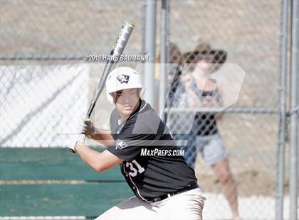 Thumbnail 2 in Innisdale vs. Neah-Kah-Nie (Hug Tournament) photogallery.
