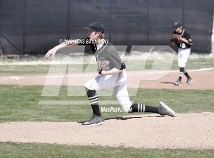 Thumbnail 3 in Innisdale vs. Neah-Kah-Nie (Hug Tournament) photogallery.