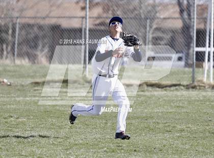 Thumbnail 2 in Innisdale vs. Neah-Kah-Nie (Hug Tournament) photogallery.