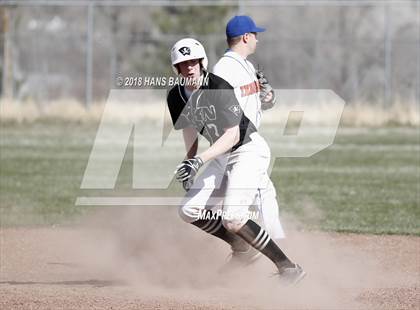 Thumbnail 2 in Innisdale vs. Neah-Kah-Nie (Hug Tournament) photogallery.