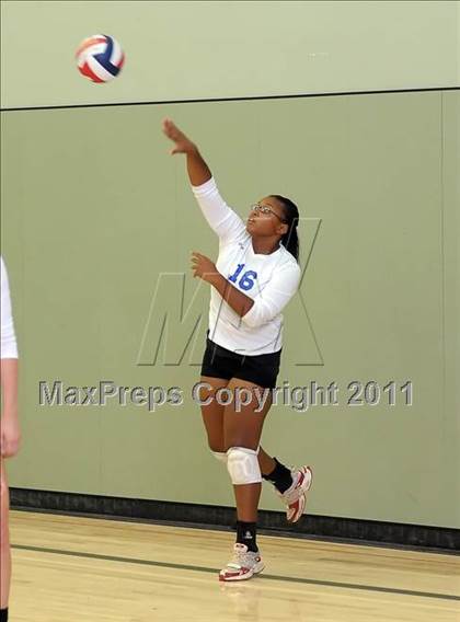 Thumbnail 3 in Capital Christian vs. South Tahoe (Lady Rams Classic) photogallery.