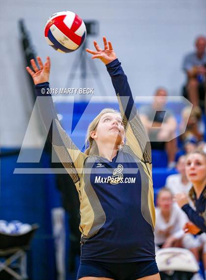 Thumbnail 1 in Helias @ Fatima photogallery.