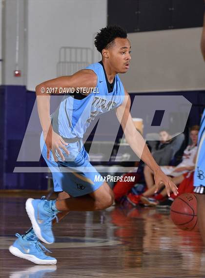 Thumbnail 2 in Burbank vs. Pleasant Grove (St. Hope Elite Classic) photogallery.