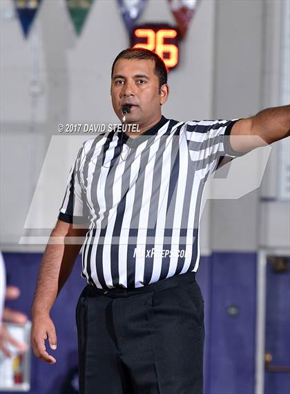 Thumbnail 2 in Burbank vs. Pleasant Grove (St. Hope Elite Classic) photogallery.
