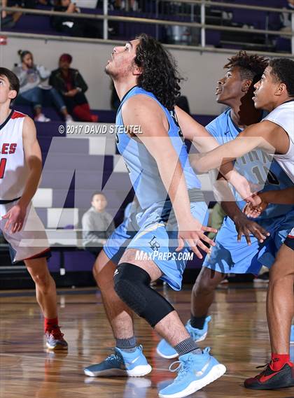Thumbnail 1 in Burbank vs. Pleasant Grove (St. Hope Elite Classic) photogallery.