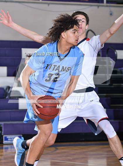 Thumbnail 2 in Burbank vs. Pleasant Grove (St. Hope Elite Classic) photogallery.