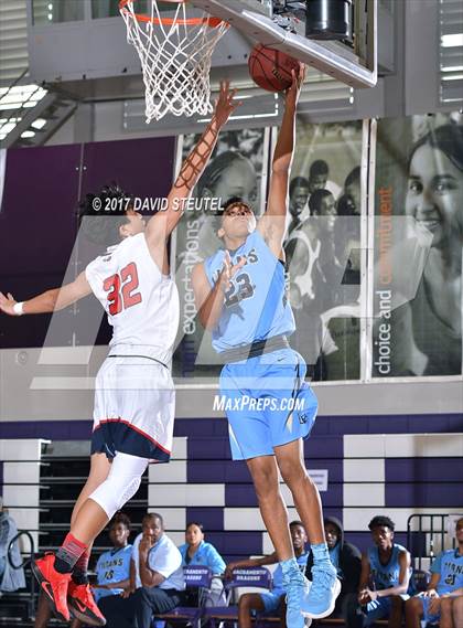 Thumbnail 3 in Burbank vs. Pleasant Grove (St. Hope Elite Classic) photogallery.