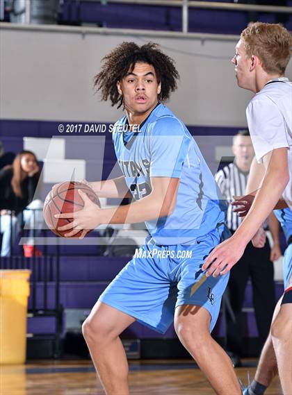 Thumbnail 1 in Burbank vs. Pleasant Grove (St. Hope Elite Classic) photogallery.