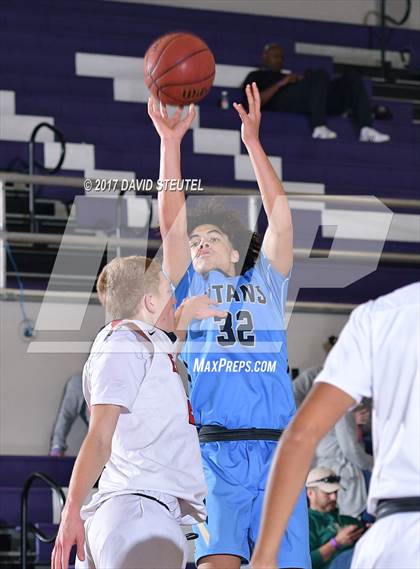 Thumbnail 3 in Burbank vs. Pleasant Grove (St. Hope Elite Classic) photogallery.