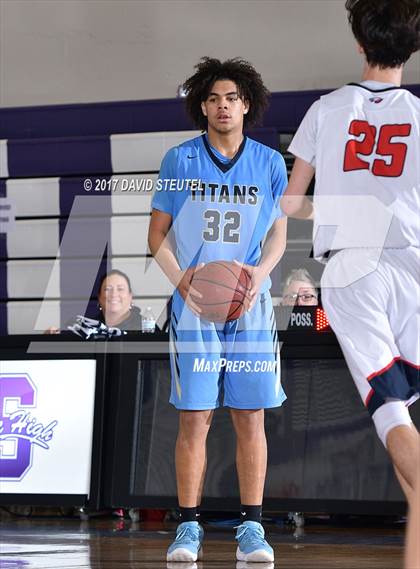 Thumbnail 3 in Burbank vs. Pleasant Grove (St. Hope Elite Classic) photogallery.