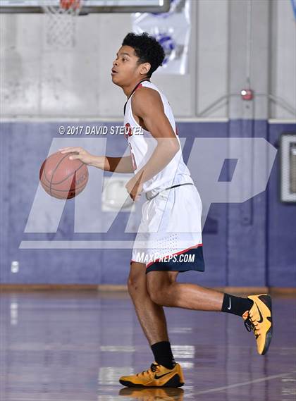 Thumbnail 3 in Burbank vs. Pleasant Grove (St. Hope Elite Classic) photogallery.