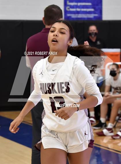 Thumbnail 3 in Valley Vista vs. Hamilton (AIA 6A Final) photogallery.
