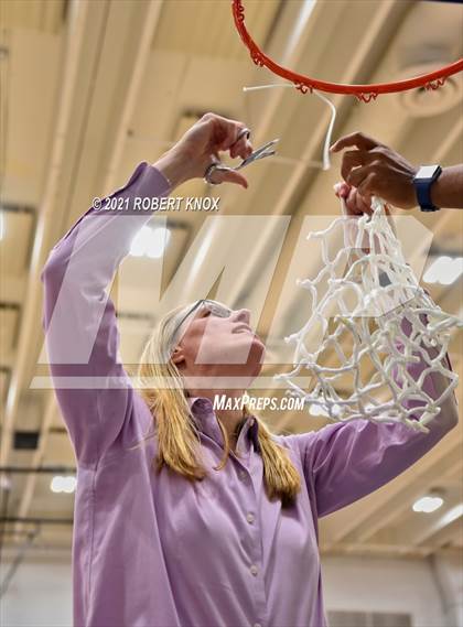 Thumbnail 3 in Valley Vista vs. Hamilton (AIA 6A Final) photogallery.