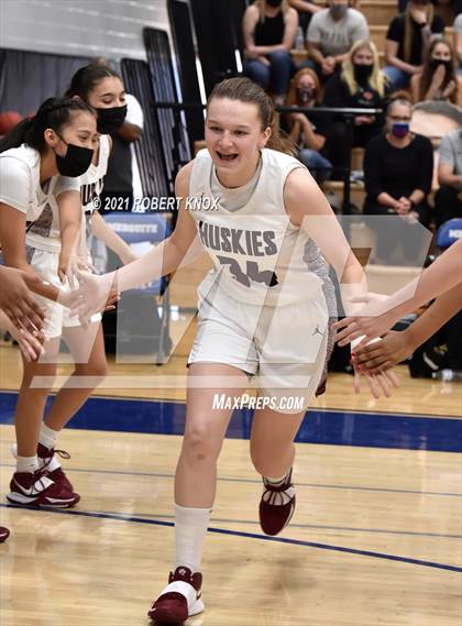 Thumbnail 3 in Valley Vista vs. Hamilton (AIA 6A Final) photogallery.