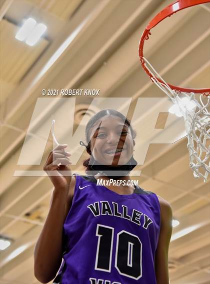 Thumbnail 3 in Valley Vista vs. Hamilton (AIA 6A Final) photogallery.