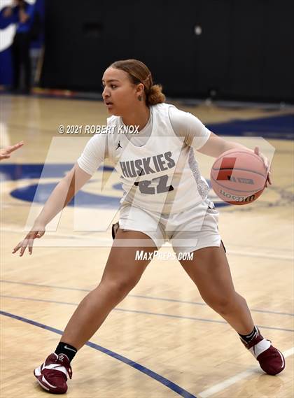 Thumbnail 3 in Valley Vista vs. Hamilton (AIA 6A Final) photogallery.
