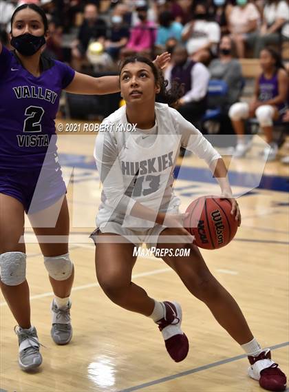 Thumbnail 1 in Valley Vista vs. Hamilton (AIA 6A Final) photogallery.