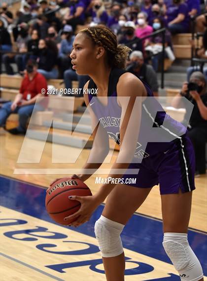 Thumbnail 3 in Valley Vista vs. Hamilton (AIA 6A Final) photogallery.