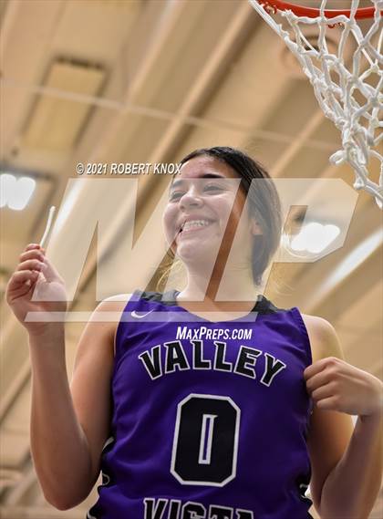 Thumbnail 1 in Valley Vista vs. Hamilton (AIA 6A Final) photogallery.