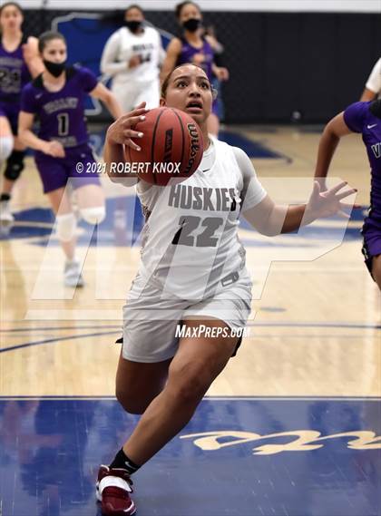 Thumbnail 1 in Valley Vista vs. Hamilton (AIA 6A Final) photogallery.