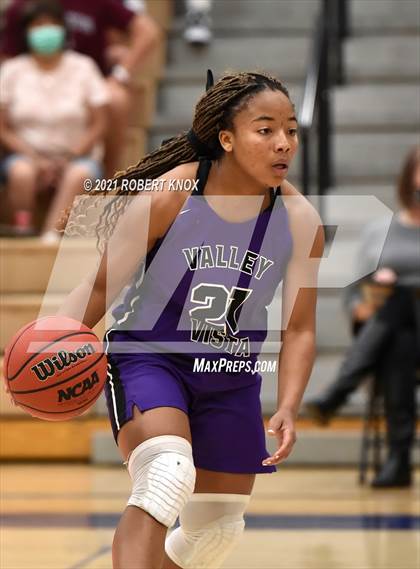 Thumbnail 2 in Valley Vista vs. Hamilton (AIA 6A Final) photogallery.