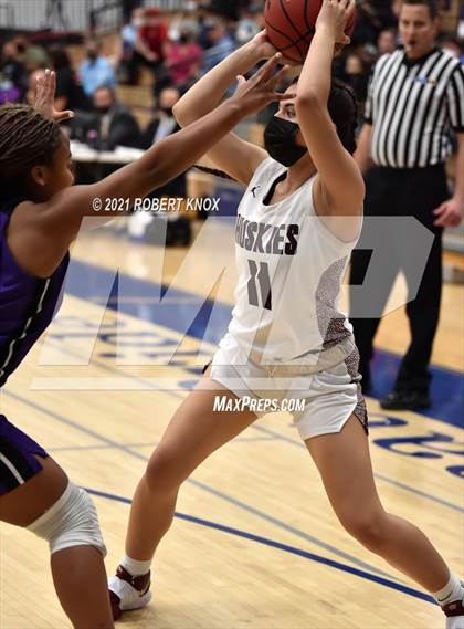 Thumbnail 2 in Valley Vista vs. Hamilton (AIA 6A Final) photogallery.