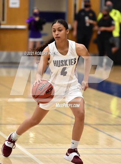 Thumbnail 3 in Valley Vista vs. Hamilton (AIA 6A Final) photogallery.
