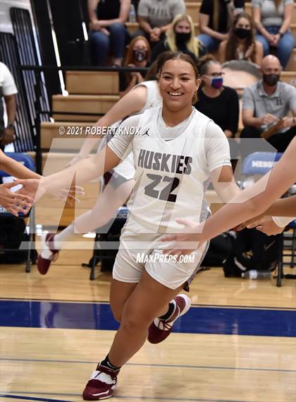 Thumbnail 1 in Valley Vista vs. Hamilton (AIA 6A Final) photogallery.