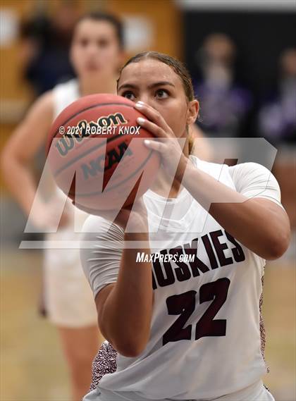 Thumbnail 1 in Valley Vista vs. Hamilton (AIA 6A Final) photogallery.