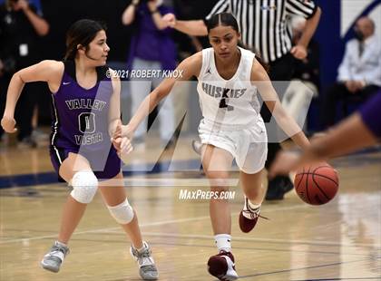 Thumbnail 2 in Valley Vista vs. Hamilton (AIA 6A Final) photogallery.