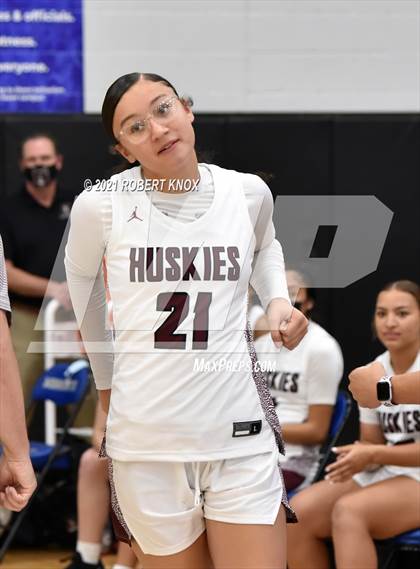 Thumbnail 1 in Valley Vista vs. Hamilton (AIA 6A Final) photogallery.