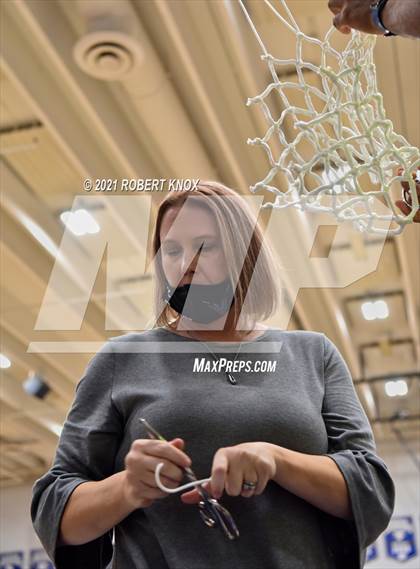 Thumbnail 2 in Valley Vista vs. Hamilton (AIA 6A Final) photogallery.