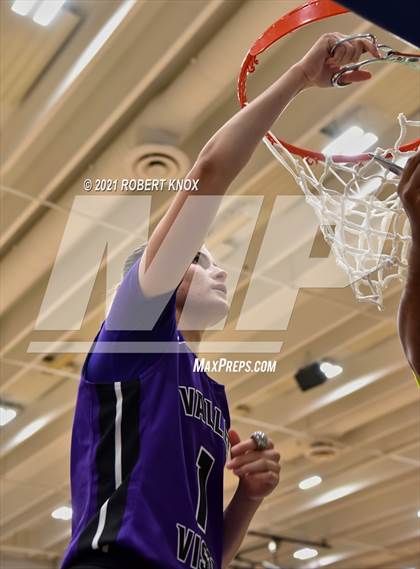 Thumbnail 1 in Valley Vista vs. Hamilton (AIA 6A Final) photogallery.