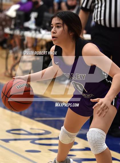 Thumbnail 2 in Valley Vista vs. Hamilton (AIA 6A Final) photogallery.