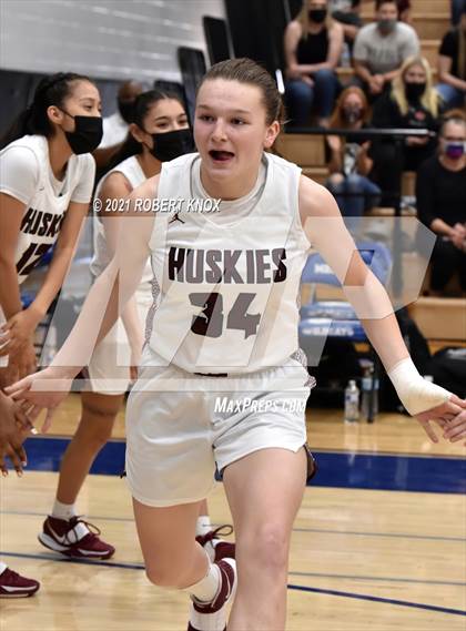 Thumbnail 1 in Valley Vista vs. Hamilton (AIA 6A Final) photogallery.