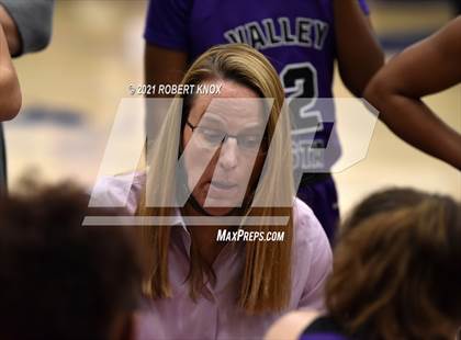 Thumbnail 1 in Valley Vista vs. Hamilton (AIA 6A Final) photogallery.