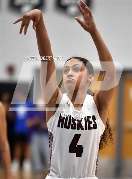 Thumbnail 1 in Valley Vista vs. Hamilton (AIA 6A Final) photogallery.