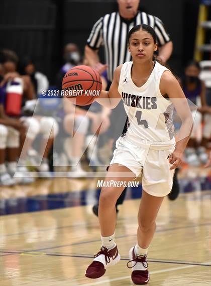 Thumbnail 1 in Valley Vista vs. Hamilton (AIA 6A Final) photogallery.