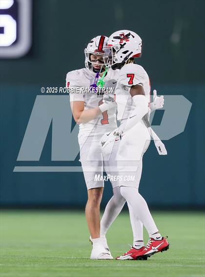 Thumbnail 2 in Argyle @ Melissa (UIL 5A D2 Football Regional Final) photogallery.