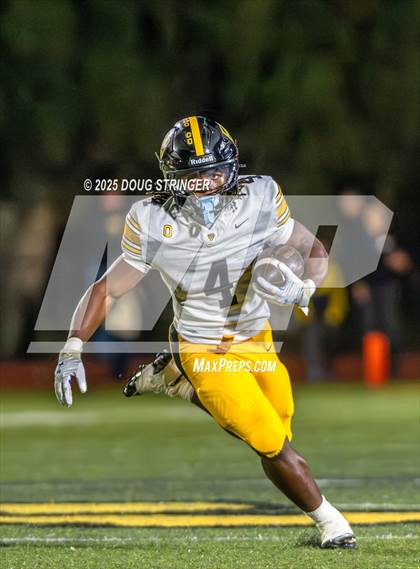 Thumbnail 1 in Bishop O'Dowd @ Moreau Catholic photogallery.