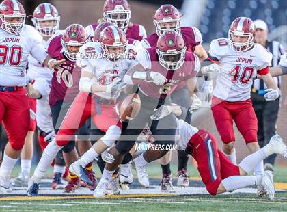 Thumbnail 2 in De Smet Jesuit vs. Joplin (MSHSAA Class 6 Championship) photogallery.