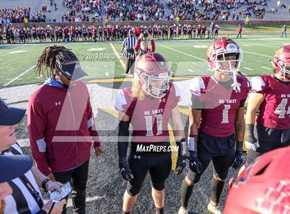 Thumbnail 2 in De Smet Jesuit vs. Joplin (MSHSAA Class 6 Championship) photogallery.