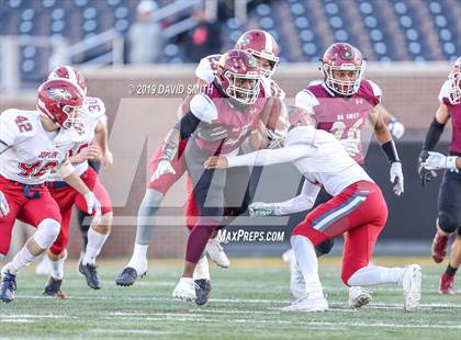 Thumbnail 2 in De Smet Jesuit vs. Joplin (MSHSAA Class 6 Championship) photogallery.
